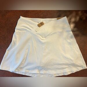 Victoria Secret High Waist V Crossover Skirt. NWT. Size L.